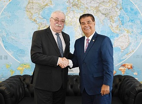 Embaixador Alexey Labetskiy reúne-se com Nelsinho Trad